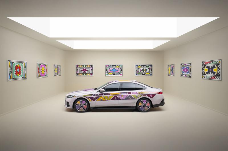 BMW I5 FLOW NOSTOKANA : ART & TECHNOLOGIE'