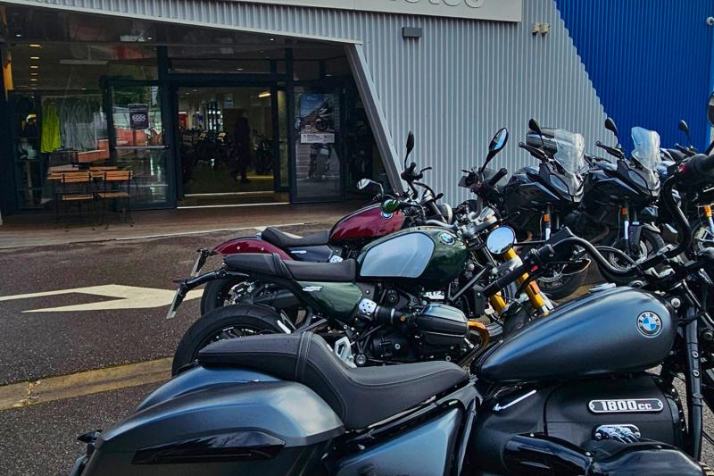 BMW MOTORRAD REJOINT LE GROUPE NEUBAUER'