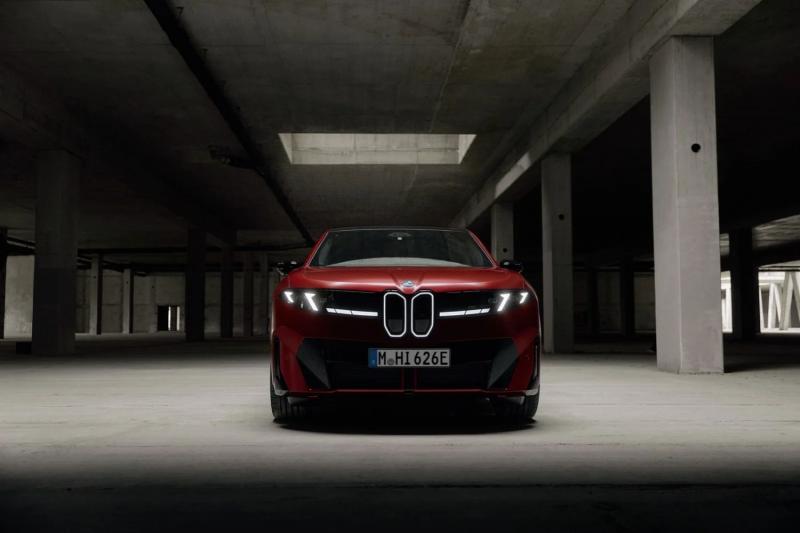 Closed Room BMW : découvrez les Nouvelles BMW iX4 et BMW iX5'