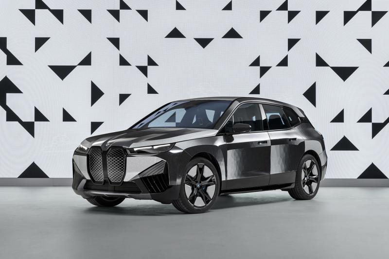 LA BMW iX FLOW SUR LA LISTE DES MEILLEURES INVENTIONS 2022'