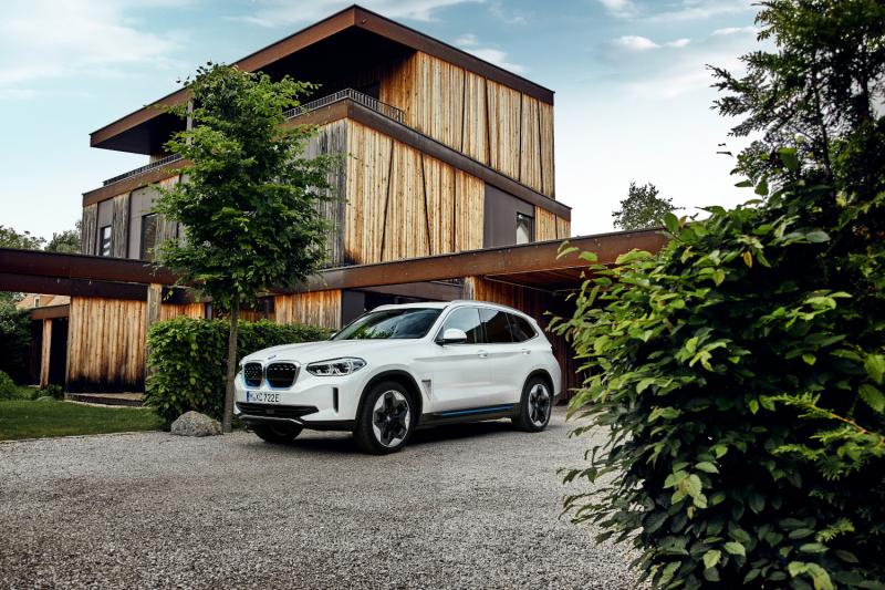 Nouvelle BMW iX3.'