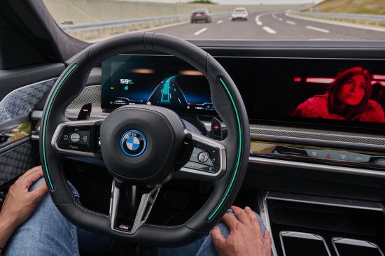 BMW HOMOLOGUE LE NIVEAU 2 ET 3 DE LA CONDUITE AUTONOME