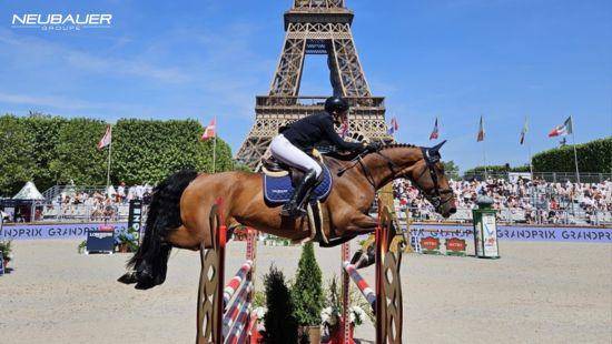 Paris Eiffel Jumping 2025